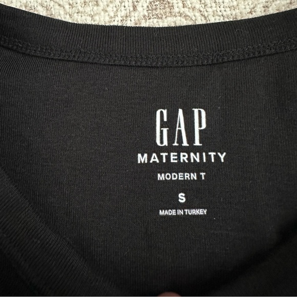 Gap Maternity Black Modern Crewneck Long Sleeve Tee Shirt - Picture 5 of 7